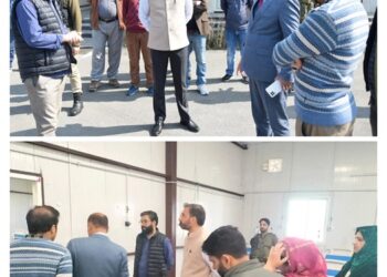 DC Pulwama visits Hospital Prichoo; directs for optimum utilisation of efficient healthcare infra created