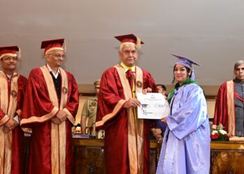 Lt Governor addresses IUST’s Convocation Ceremony; appreciates University’s commendable achievements in setting a shining example of gender equality