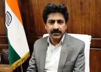 DC Anantnag inaugurates 5th PMB Jan Aushadhi Kendra