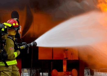 Fire Erupts in Bemina ; Efforts Underway