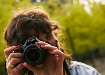 Warning Against Unauthorized Photographers at Srinagar Tulip Garden