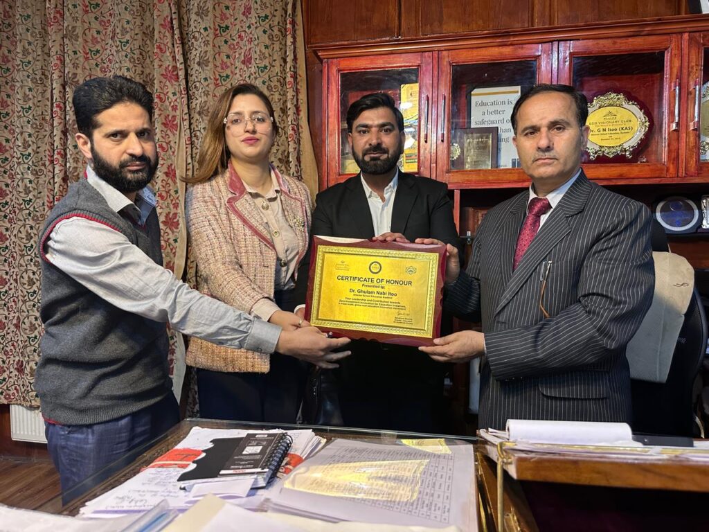 Sri Aurobindo Society Meets Director School Education kashmir 1 1000329292