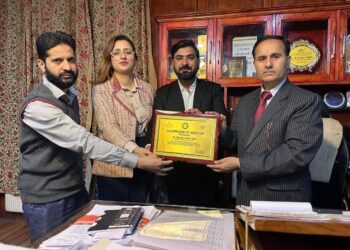 Sri Aurobindo Society Meets Director School Education kashmir