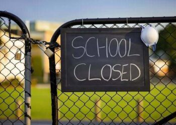 Educational Institutions in Baramulla, Kupwara, Gurez & around Awantipora & Srinagar Airport to remain closed tomorrow: Div Com Kashmir