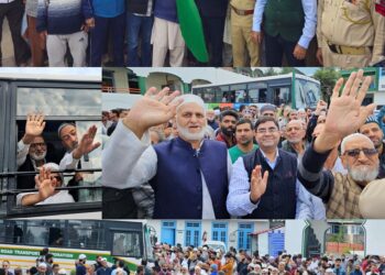 DC Kishtwar flags off 31 Hajj Pilgrims