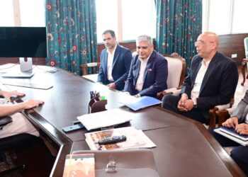 CM Omar Abdullah meets newly inducted IAS officers, other deputations, senior officers